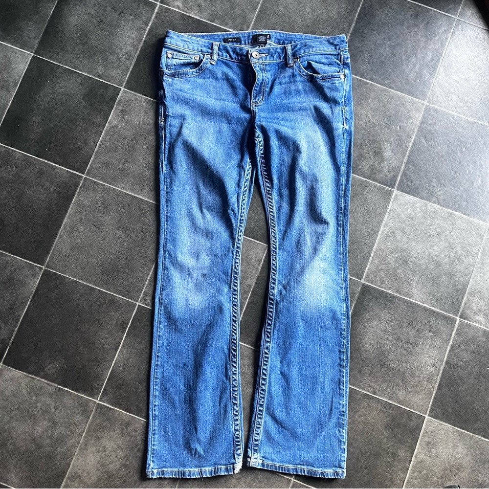 Ana A New Approach Women 14 Boot Cut 5-Pocket Jeans Light Wash Distressed